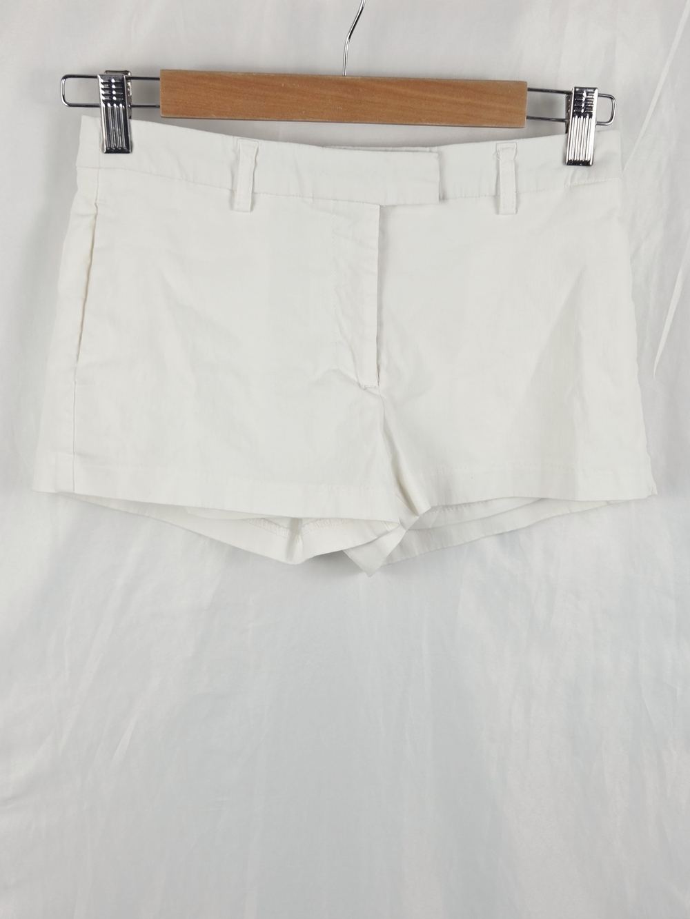Glassons Women's White Shorts Size 6